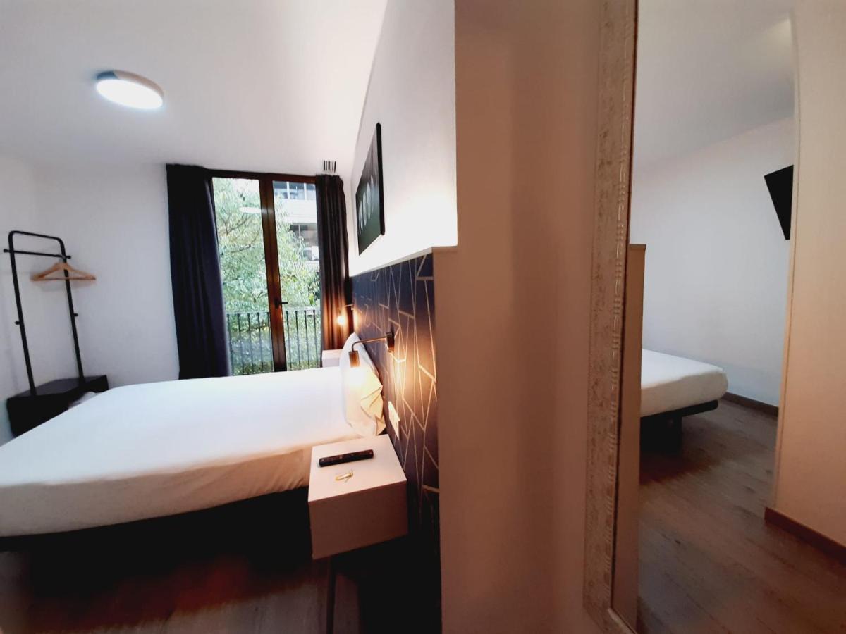 Hostal Laia By Gaiarooms Barcelona Eksteriør bilde