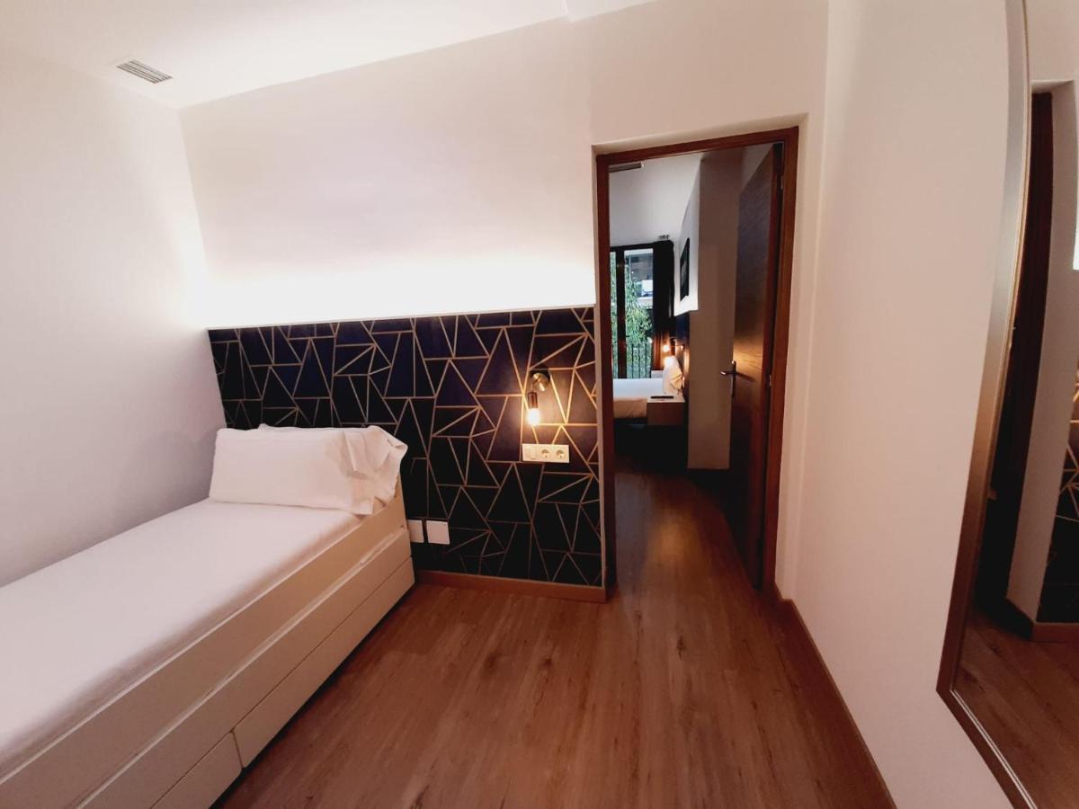 Hostal Laia By Gaiarooms Barcelona Eksteriør bilde